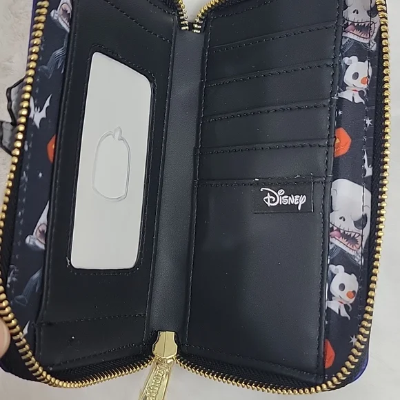 Loungefly Disney Nightmare Before Christmas Jack Skellington House Zip Wallet - Picture 5 of 8